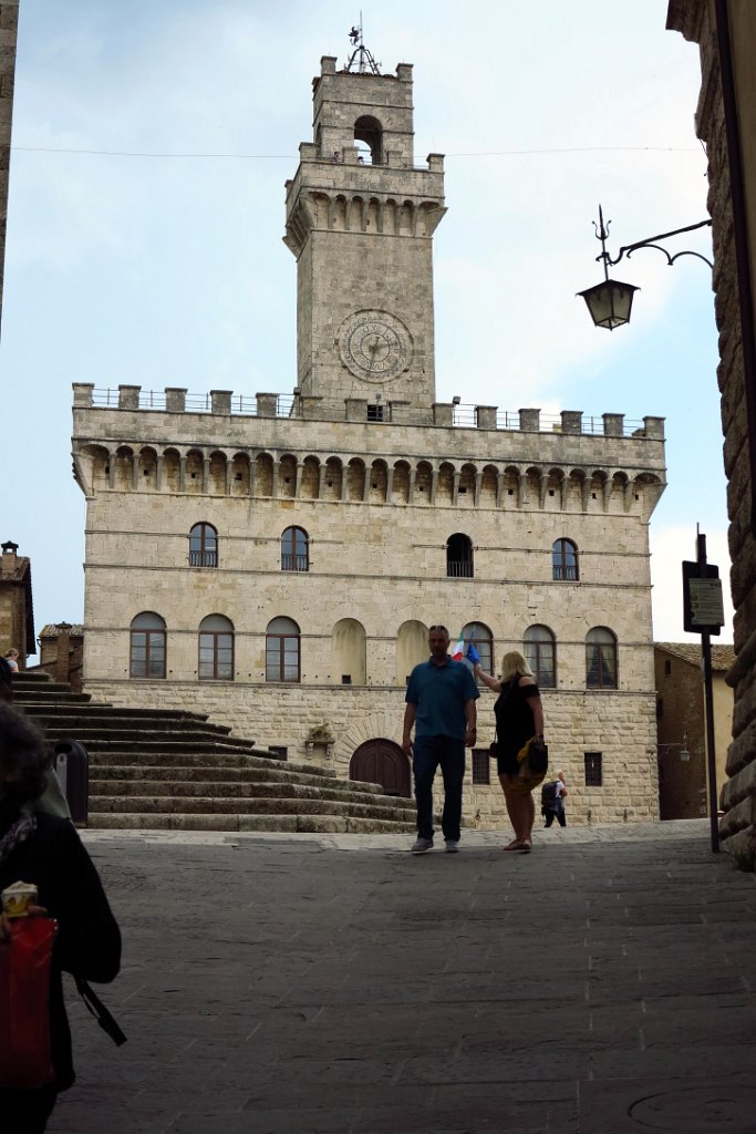 071 MONTEPULCIANO.JPG